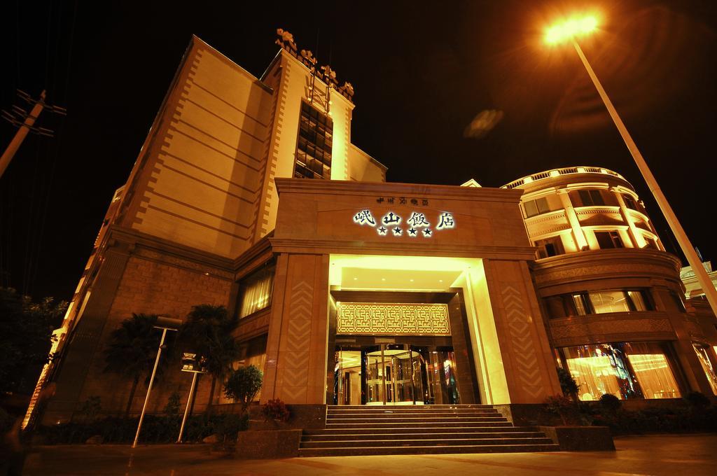 Xichang Minshan Hotel Bagian luar foto